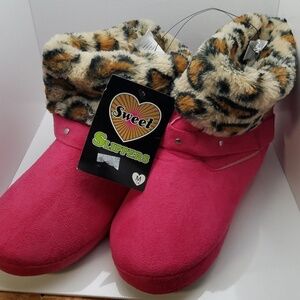 Sweet Slippers Medium (7-8) Faux Suede Fur